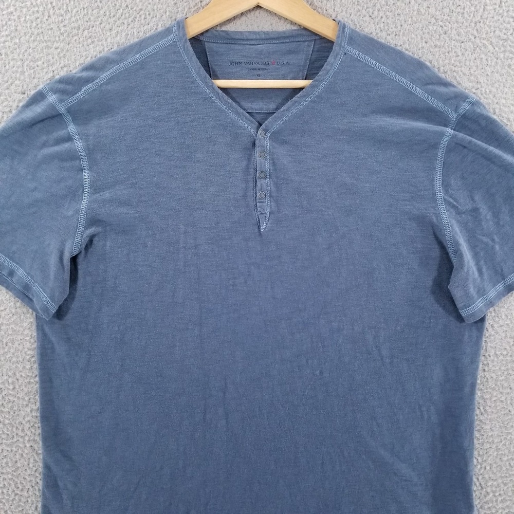 John Varvatos T-Shirt Mens XL Blue Henley Snap Short Sleeve Jersey Knit USA